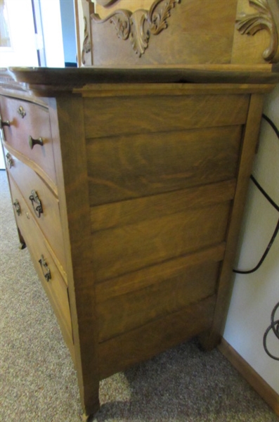 ANTIQUE OAK DRESSER WITH DOVETAIL DRAWERS & BEVELED MIRROR