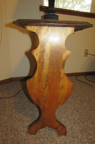 ANTIQUE TABLE & MODERN LAMP