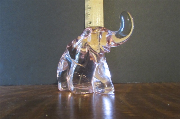 PINK GLASS ELEPHANT, PRETTY GLASS/CRYSTAL DECOR