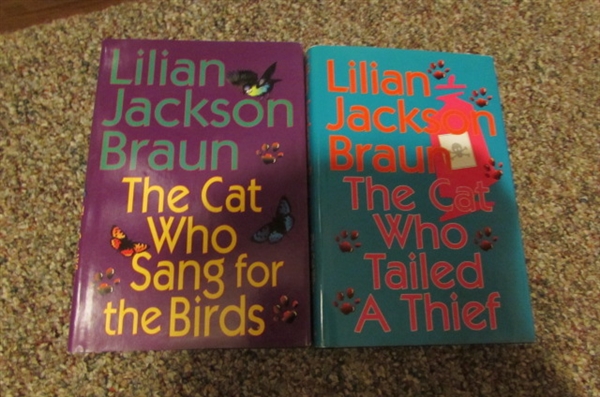 THE CAT WHO BOOKS BY LILIAN JACKSON BRAUN