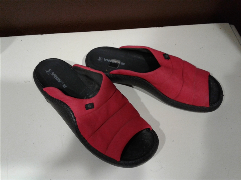 Womens Casual and Dress Shoes - Size 9