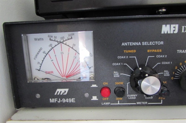 Ham Radio Equipment - MFJ Deluxe Versa Tuner & SEC 1223