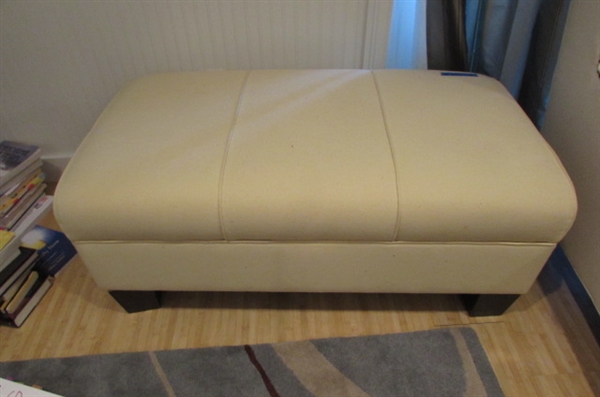 Club Furniture Light Yellow Upholstered Bench
