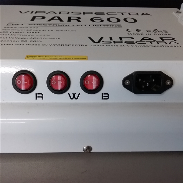 Viparspectra Full Spectrum LED PAR 600 Grow Light