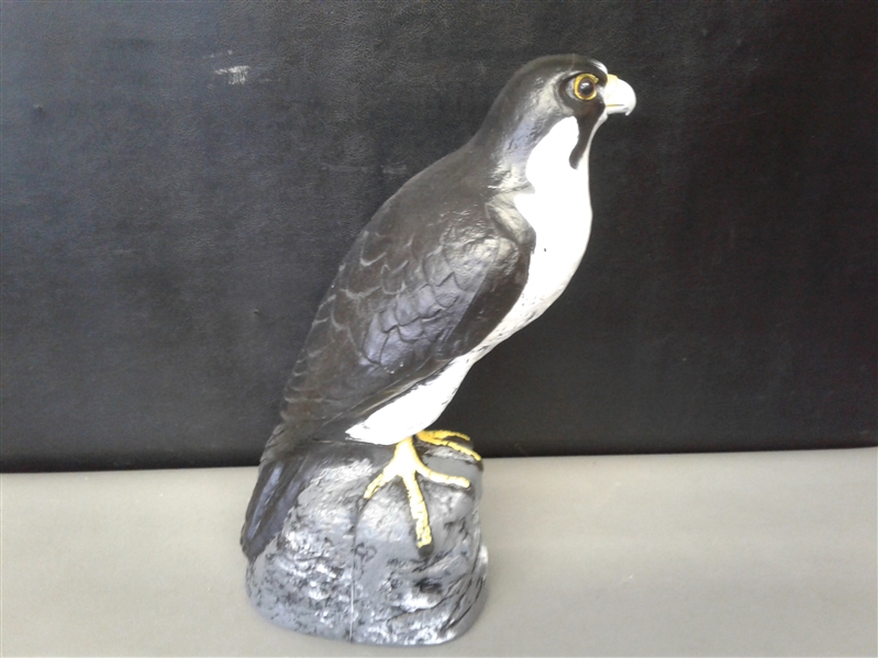 Garden Post Falcon