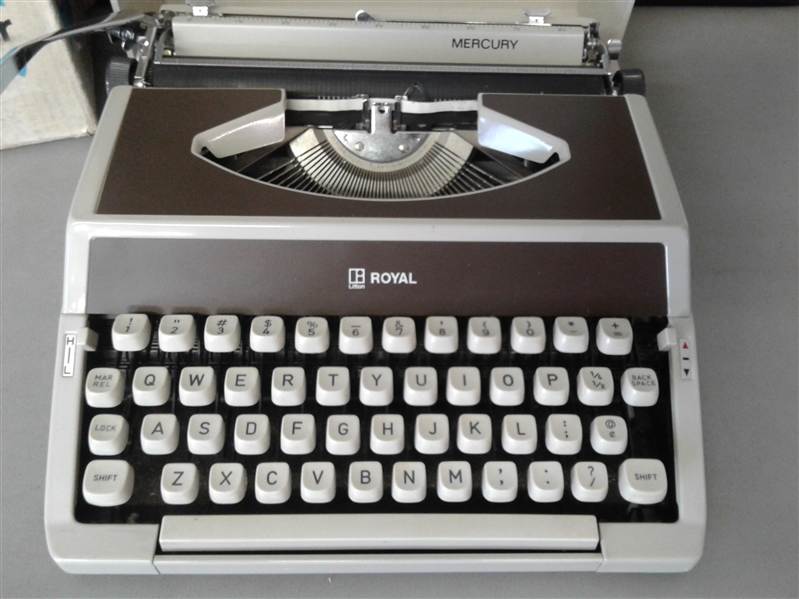 Vintage Royal Mercury Manual Typewriter