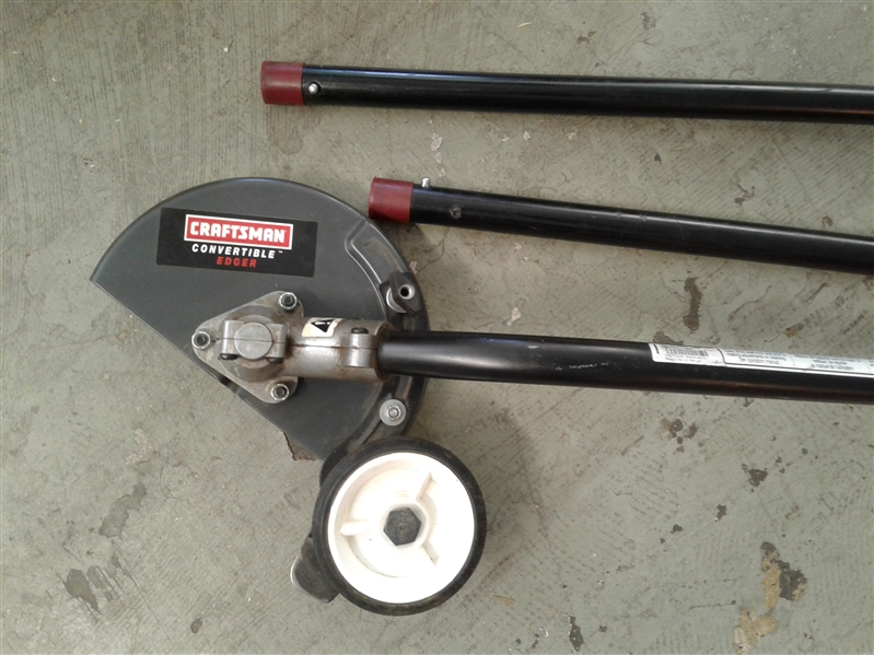 Craftsman Gas Powered 15 Weedwacker Line Trimmer with Attachments  *For Parts or repair*Needs a Coil*