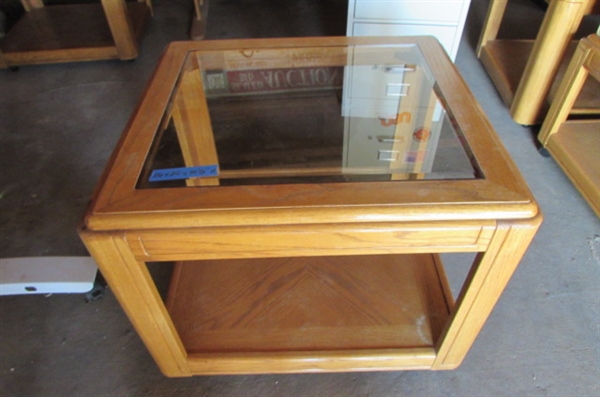 SOLID OAK SIDE TABLE WITH BEVELED SMOKE GLASS INSERT #3 *LOCATED AT THE PAYNE LANE ESTATE, YREKA*