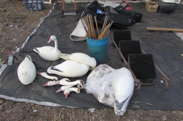 VINTAGE 1960's G & H SNOW GEESE DECOYS & DUCK BOAT DOG LADDER *LOCATED AT THE PAYNE LANE ESTATE, YREKA*