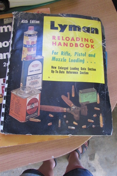 DUPONT POWDER & RELOADING INFORMATION