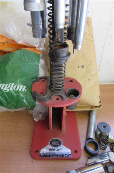 MEC 600 JR RELOADING MACHINE - 12 GAUGE