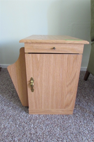 WOOD SIDE TABLE WITH HIDDEN STORAGE, PULL OUT TRAY AND MAGAZINE HOLDER