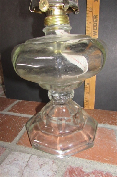 2 VINTAGE HURRICANE OIL LAMPS - CLEAR