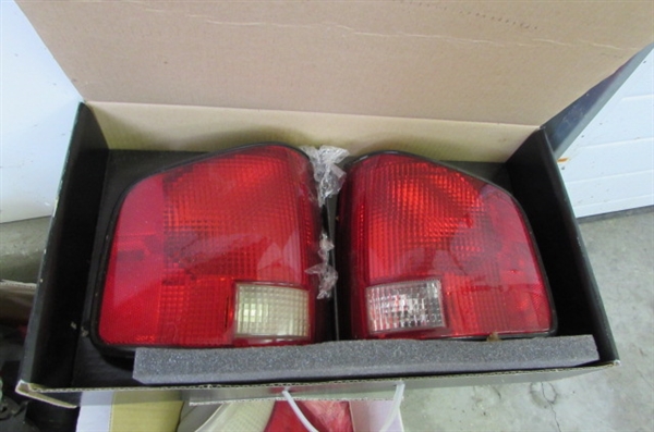 MANY ASSORTED HEAD & TAIL LIGHTS