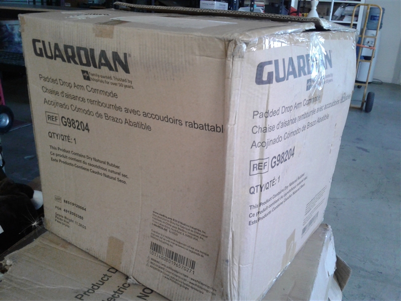 GUARDIAN PADDED DROP ARM COMMODE 