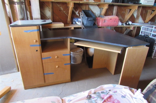 PARTIALLY ASSEMBLED EXECUTIVE DESK *LOCATED AT THE PAYNE LANE ESTATE*