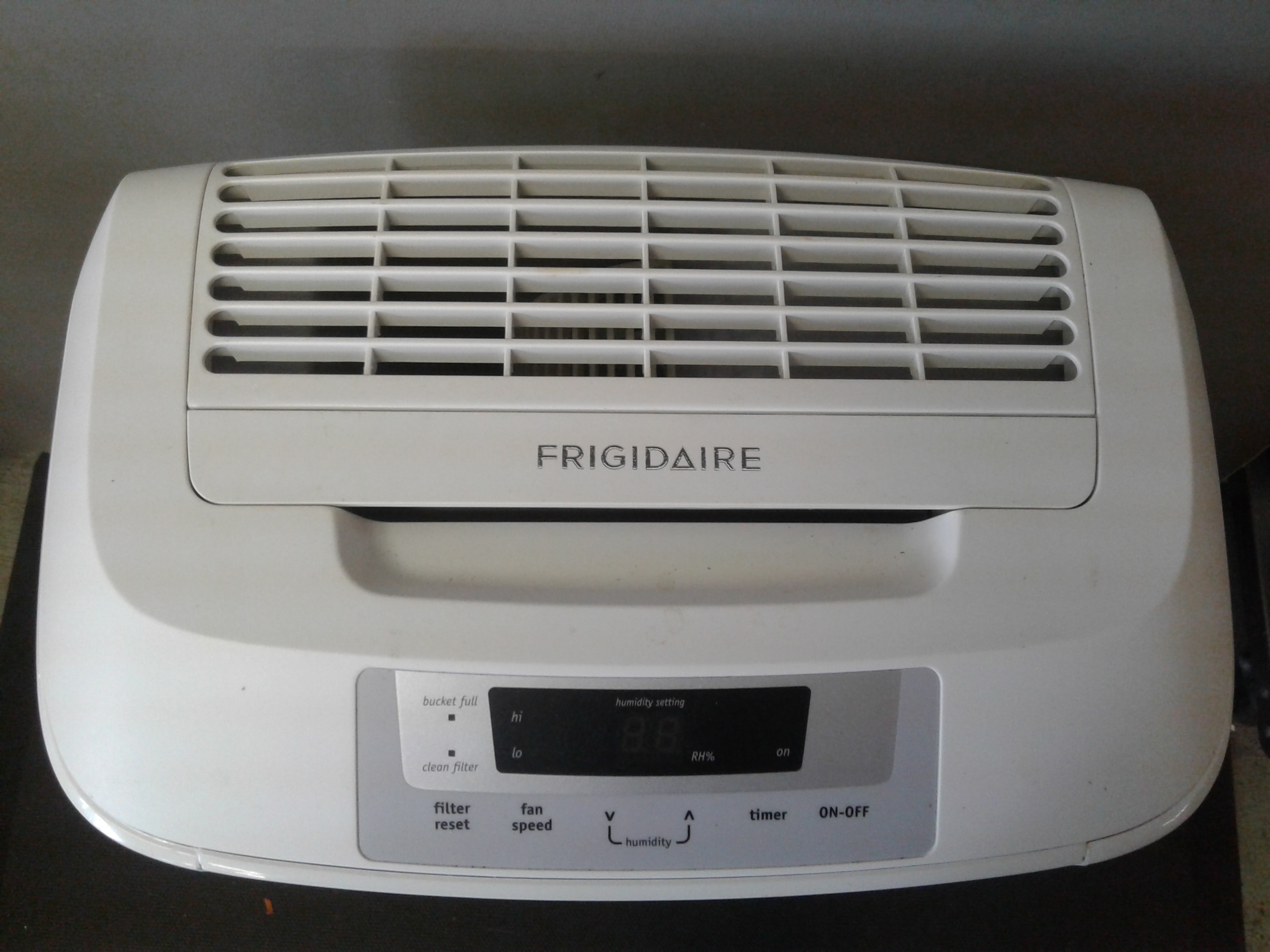 Lot Detail Frigidaire Dehumidifier High Moisture 70 Pints