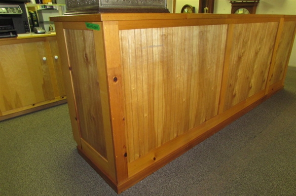 LARGE L-SHAPED WOOD COUNTERS