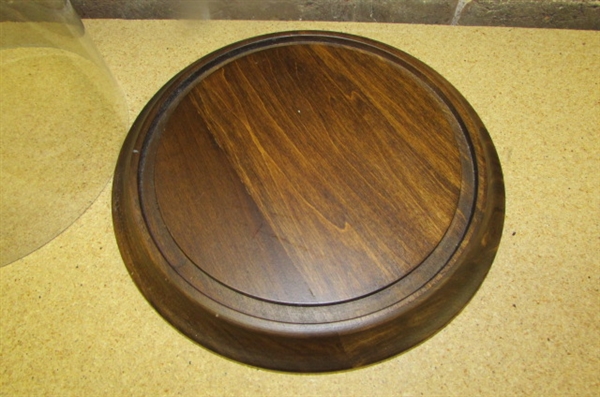 WOOD BASE WITH GLASS DOME