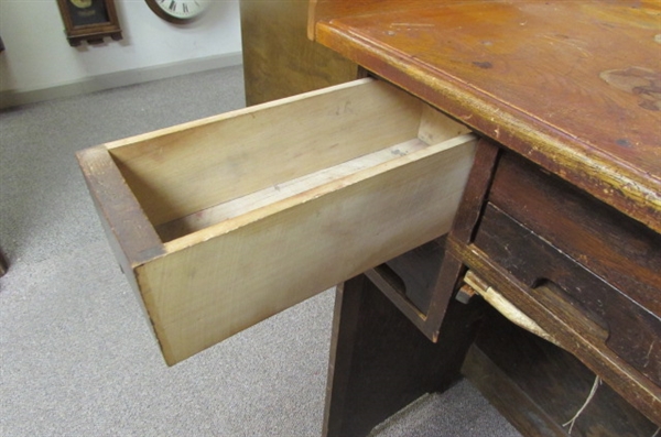 WOODEN WATCHMAKERS/JEWELERS WORKBENCH