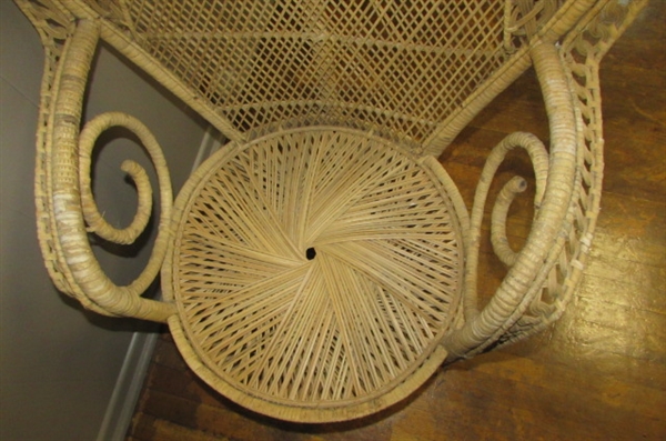 VINTAGE RATTAN CHAIRS/TABLE SET