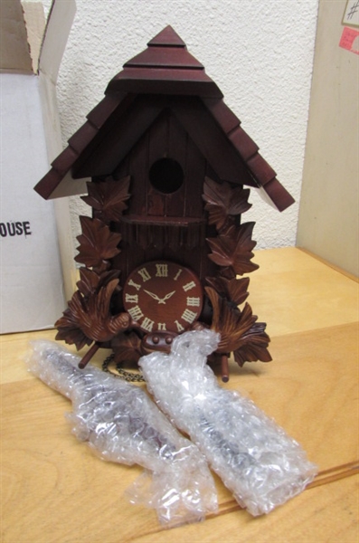 MI-KEN CUCKOO CLOCK FOR REPAIR & NIB CUCKOO CLOCK BIRDHOUSE