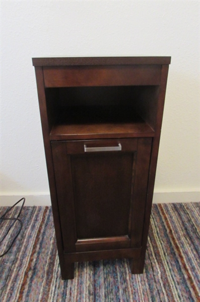 SMALL WOOD STAND W/ 2-DRAWERS *ESTATE*