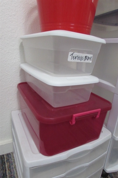 ASSORTED STORAGE DRAWERS AND SMALL TUBS *ESTATE*