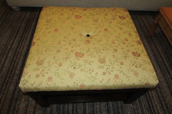 UPHOLSTERED COFFEE TABLE/OTTOMAN W/2 DRAWERS *ESTATE*