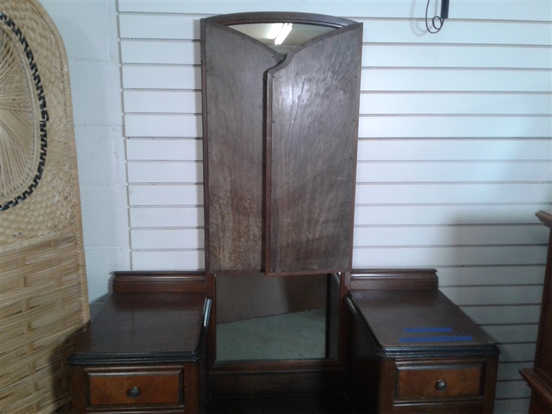 Antique Hawthorne Furniture Vanity 