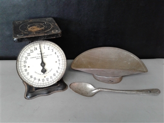 Antique American Cutlery Co. 24lb Kitchen Scale