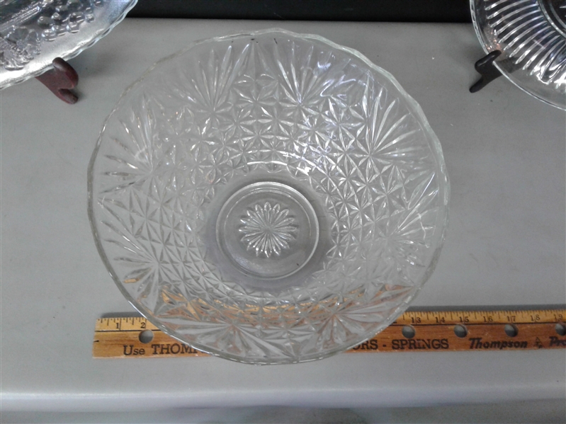 NICE GLASS SERVING DISHES