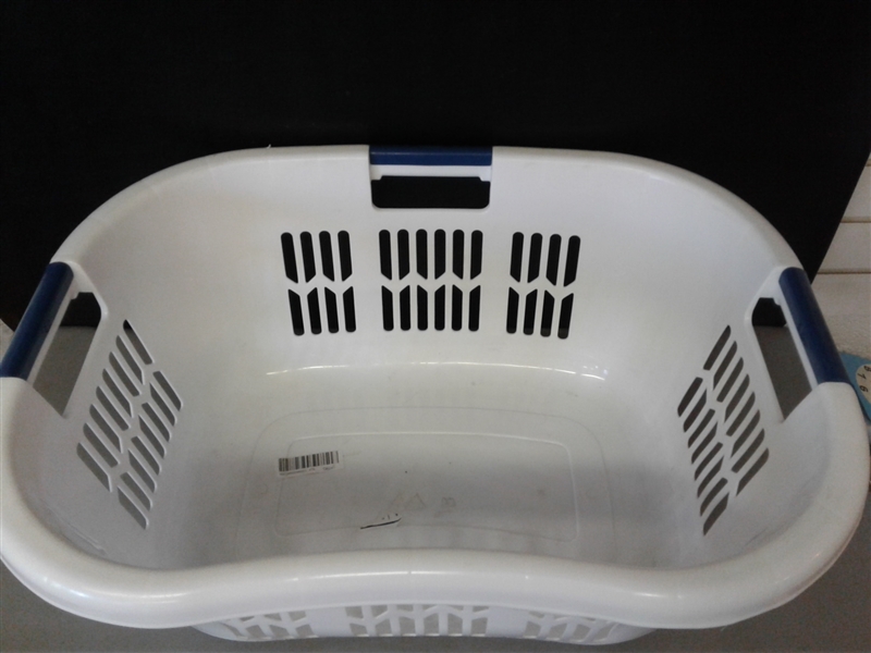 Large Rubbermaid Hip Hugger Laundry Basket