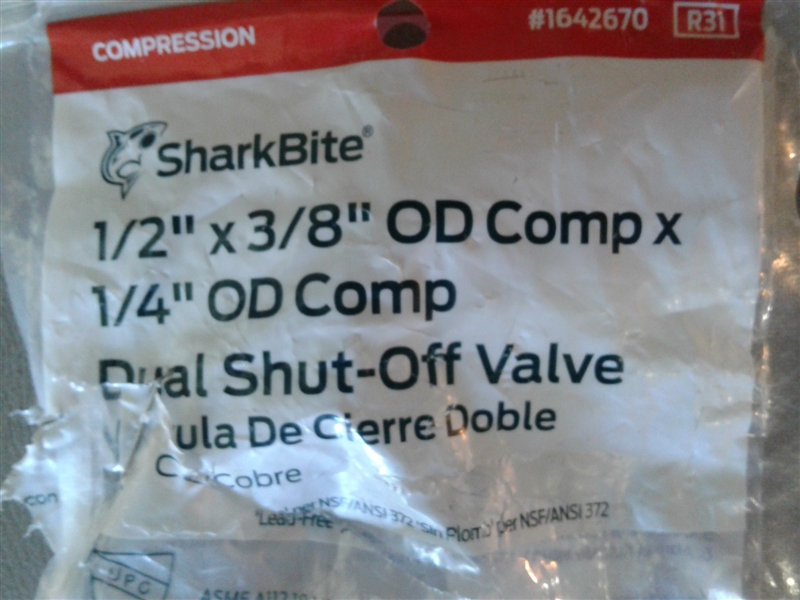 Shark Bite Dual Shut-Off Valve