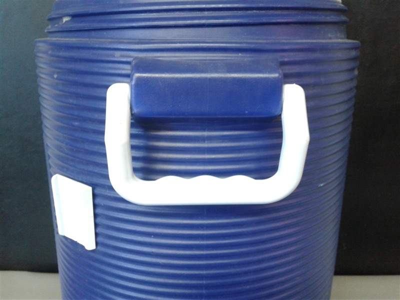 Rubbermaid 5 Gallon Water Cooler w/Spigot