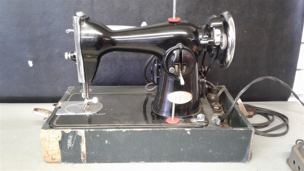 Vintage Imperial DeLuxe Sewing Machine