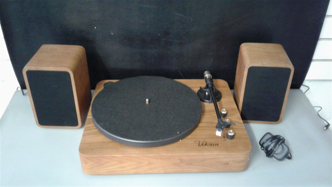 Voksun 3-Speed Precision Turntable with Dual 15 Watt Speakers & Bluetooth