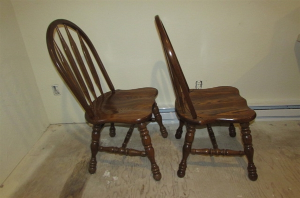 PAIR OF OAK DINING CHAIRS