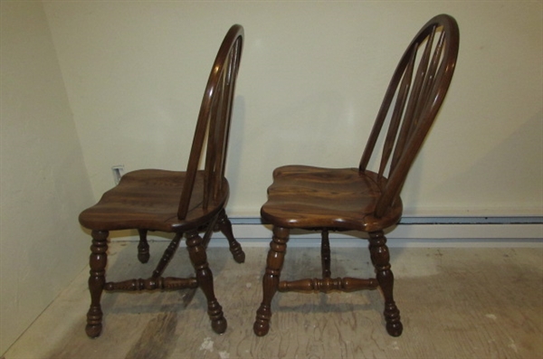 PAIR OF OAK DINING CHAIRS