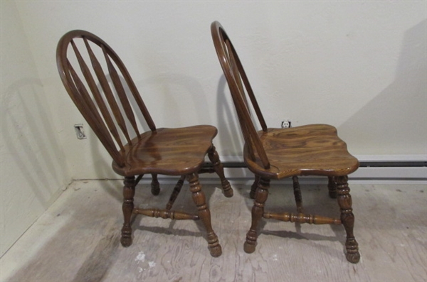 PAIR OF OAK DINING CHAIRS