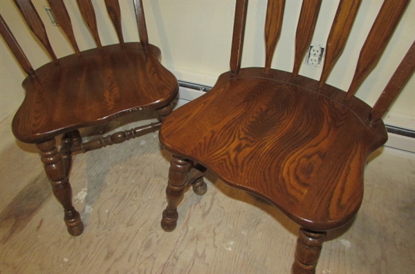 PAIR OF OAK DINING CHAIRS