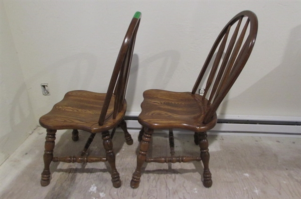 PAIR OF OAK DINING CHAIRS