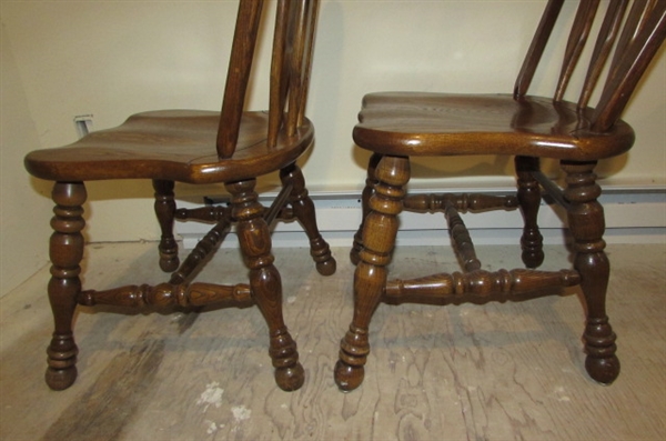 PAIR OF OAK DINING CHAIRS