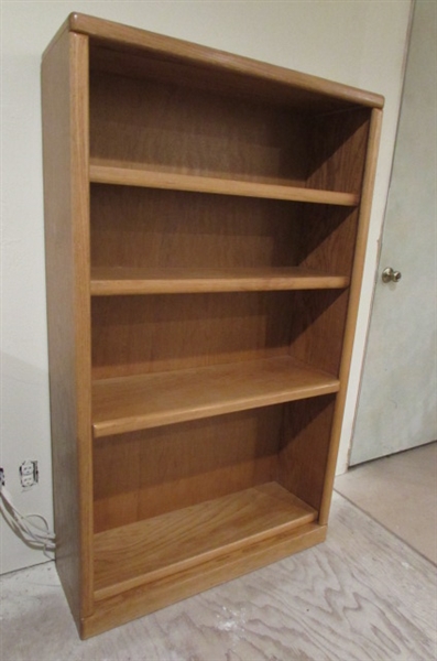 5' OAK BOOKSHELF