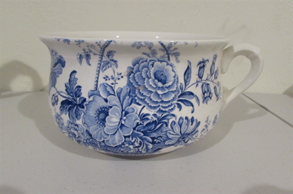 ROYAL CRAWFORD AND FASHODA BEAUTIFUL BLUE CHINA PIECES