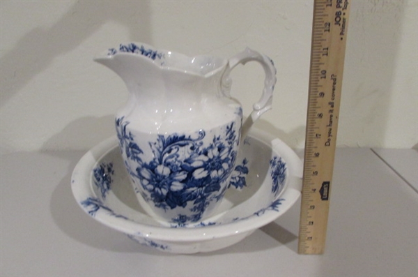 ROYAL CRAWFORD AND FASHODA BEAUTIFUL BLUE CHINA PIECES