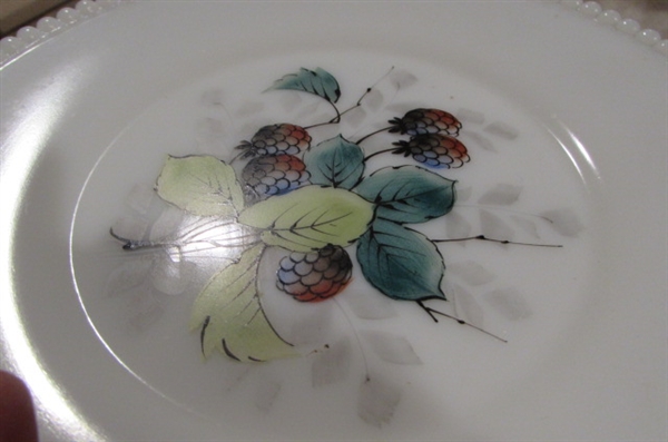 UNIQUE VINTAGE PORCELAIN PIECE & A VARIETY OF DECORATIVE PLATES