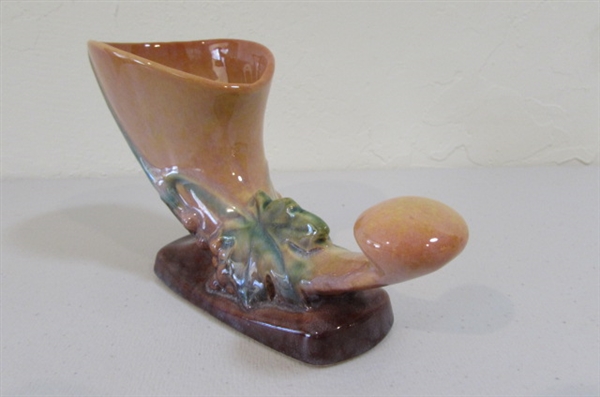 ROSEVILLE CORNUCOPIA VASE