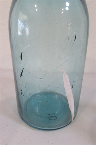 4 VINTAGE/ANTIQUE MASON JARS WITH MARBLES & MORE