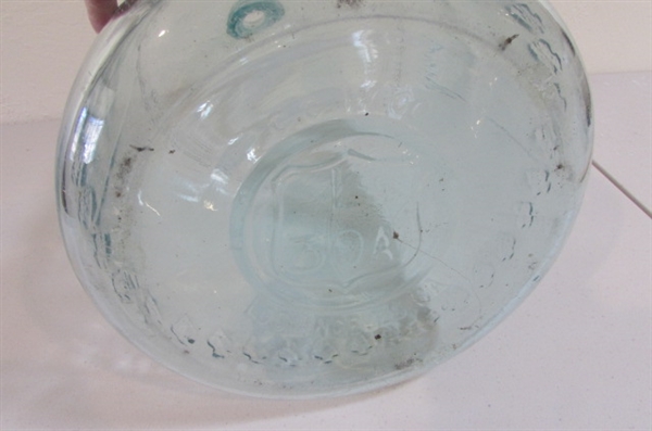 VINTAGE 5 GAL GLASS WATER BOTTLE ARROWHEAD SPRING WATER